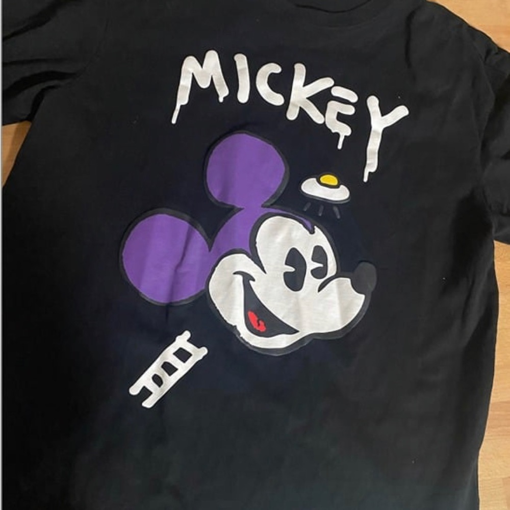 Disney100 x H&M Shirt Size Large